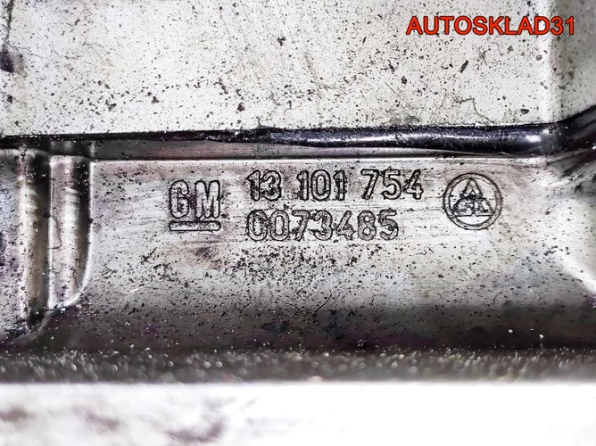 Крышка головки клапанная Opel Zafira A 13101754