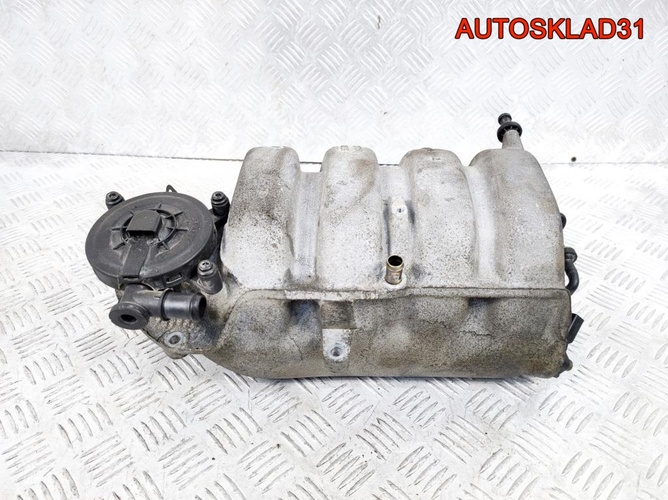 Коллектор впускной Volkswagen Golf 4 036129711EL