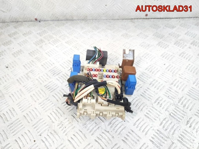 Блок предохранителей Nissan Primera P12 24350AV700