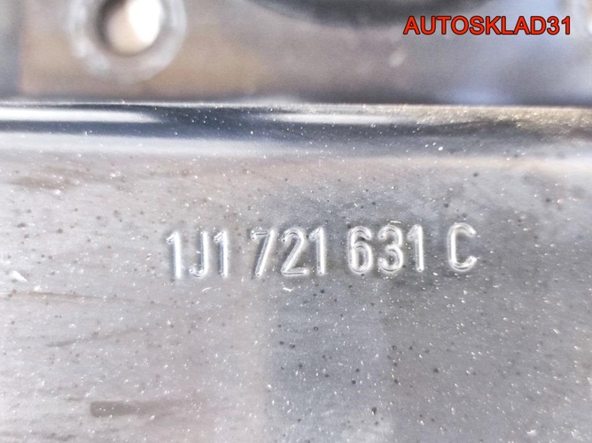 Педаль сцеплени с кронштейном VW Golf 4 1J1721101C