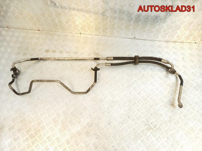Трубка кондиционера VW Passat B5+ 3B0260704Q