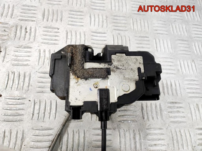 Замок двери передней правой Nissan Qashqai J10