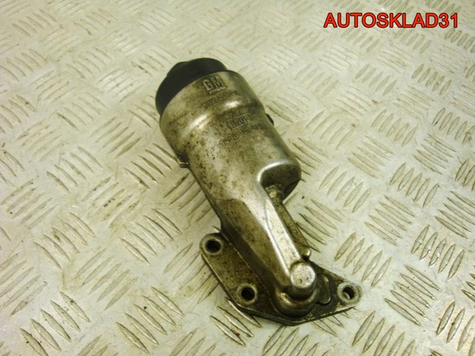 Корпус масляного фильтра Opel Astra H 55560748