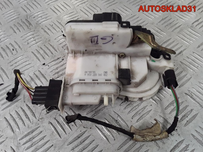 Замок двери передней правой VW Golf 3 1H1837016A