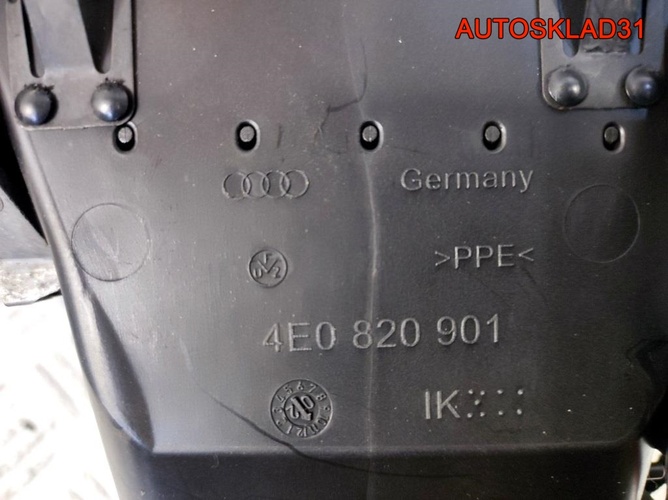 Накладка приборной панели Audi A8 D3 4E1857115