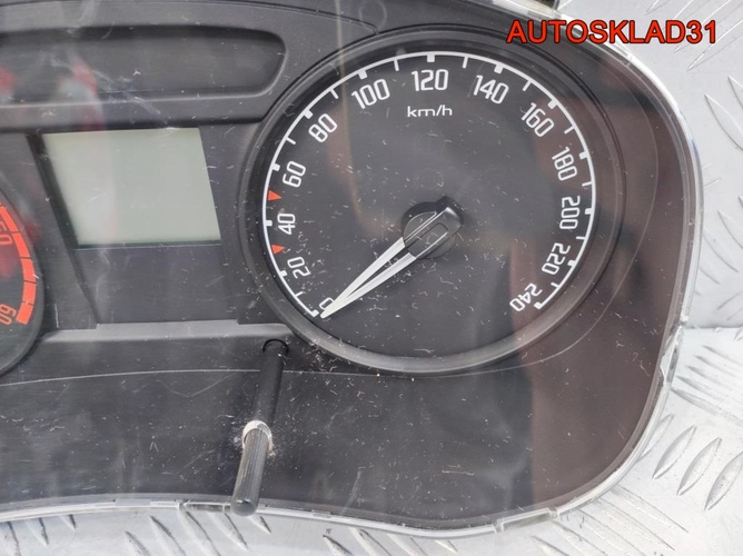 Панель приборов Skoda Fabia 2 1,4 TDI 5J0920801C