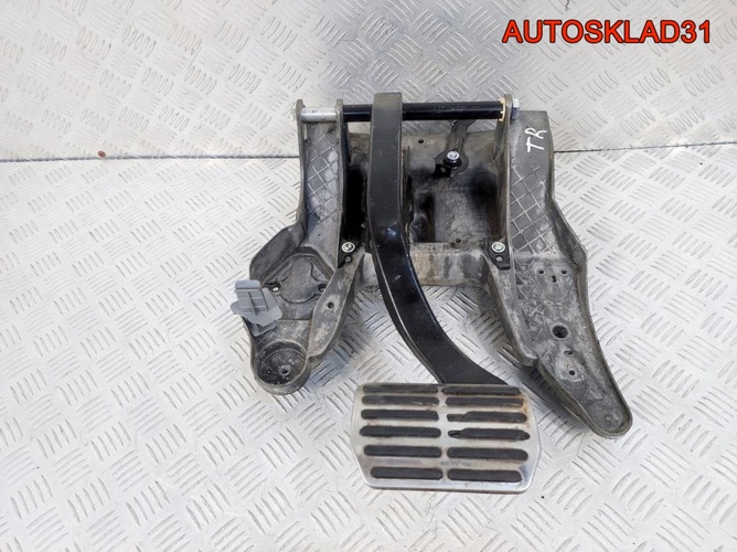 Педаль тормоза АКПП VW Touareg 7L0723142B