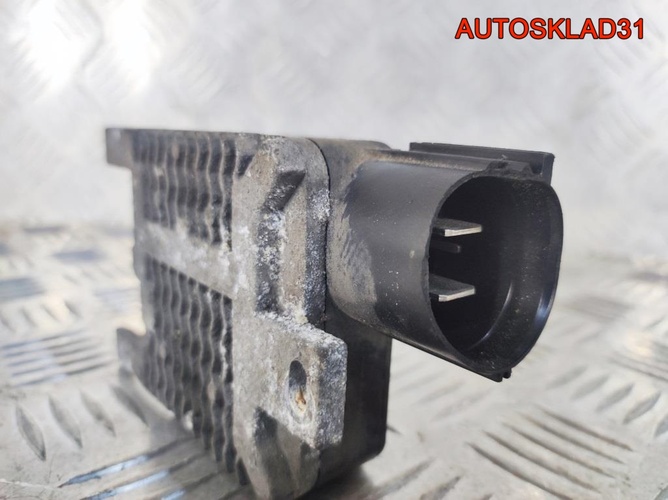 Блок управления вентилятора Ford Focus 2 940002904