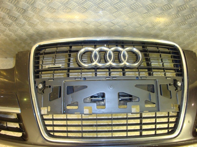Бампер передний бу на Audi A6 C6 (4F)