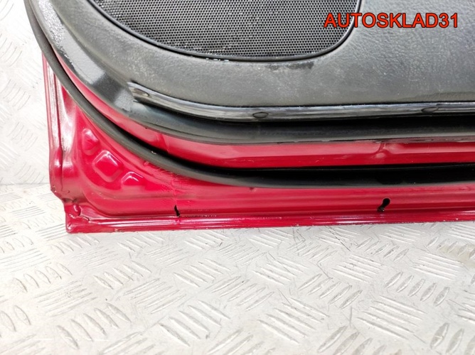 Дверь задняя правая Голая Toyota Avensis 2 Combi
