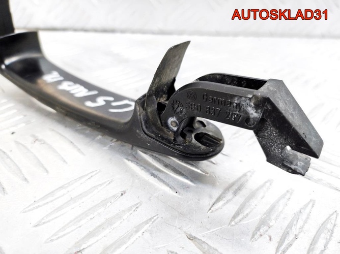 Ручка двери наружная Volkswagen Golf 5 3B0837207