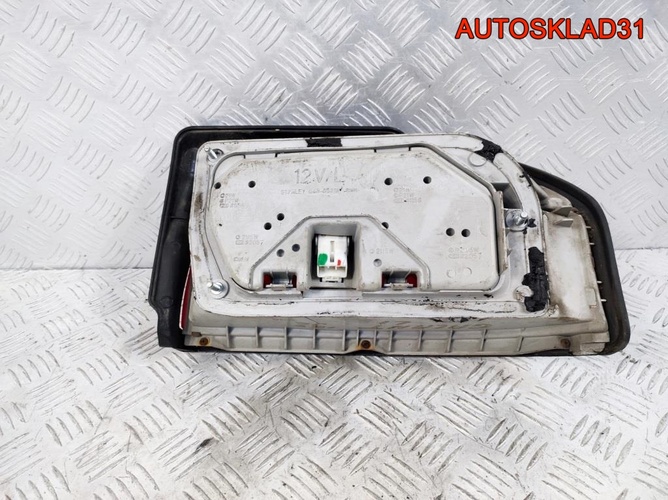 Фонарь задний левый Mitsubishi Galant E3 0438529L