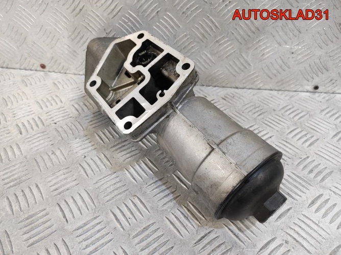 Корпус масляного фильтра VW Passat B6 045115389H