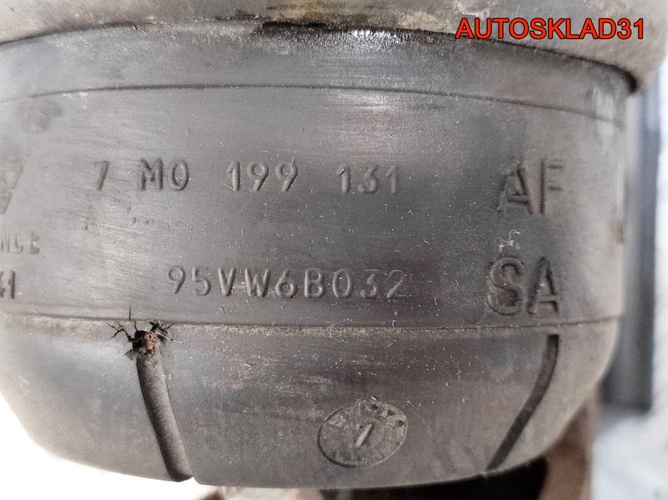 Опора двигателя левая VW Sharan 7M0199131AF