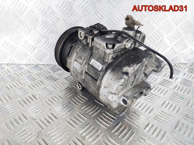 Компрессор кондиционера Audi A6 C5 8D0260805J