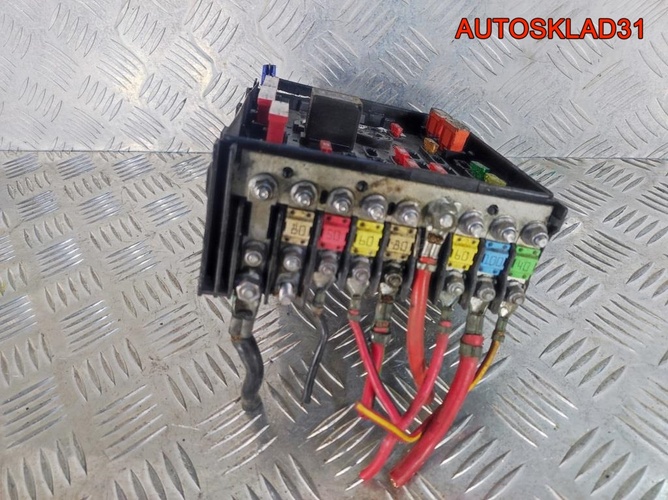 Блок предохранителей VW Passat B6 3C0937125
