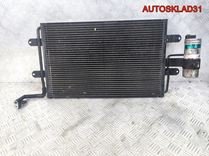 Радиатор кондиционера Volkswagen Golf 4 1J0820411D