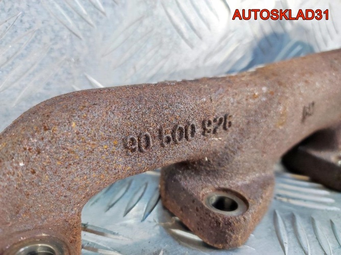 Коллектор выпускной Opel Vectra B X20DTH 90500926