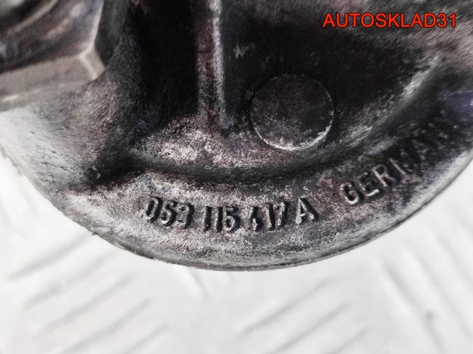 Кронштейн масляного фильтра VW Caddy 2 053115417A