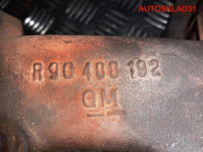 Коллектор выпускной Opel Vectra B 90400192