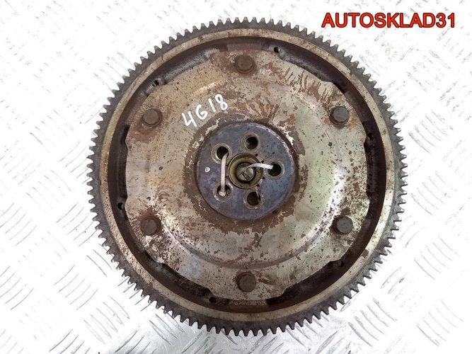 Маховик МКПП Mitsubishi Lancer 1,6 4G18 MD372568
