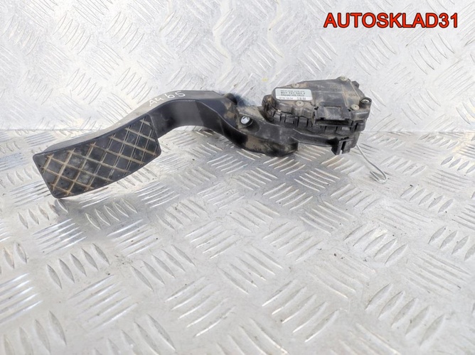  Педаль газа Audi A4 B5 8D1721523J Дизель