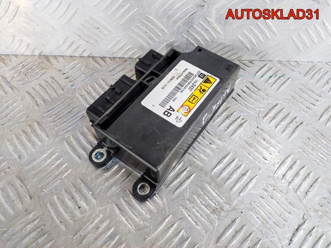 Блок управления AIR BAG Opel Astra J 13582437
