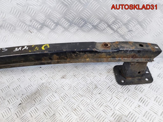 Усилитель заднего бампера Ford Focus 2 1520891