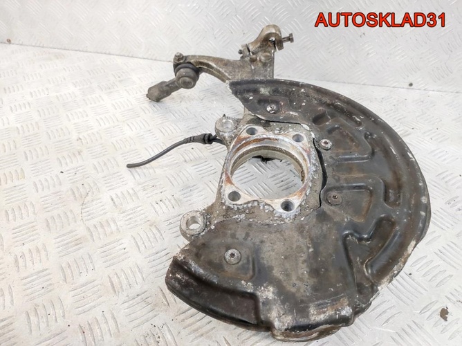 Кулак передний правый Audi A6 C5 4B3407242H