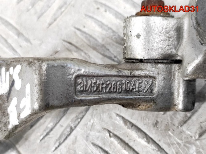 Петля двери задней правой нижняя Ford Focus 2