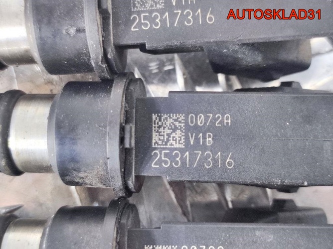 Форсунка топливная Opel Astra G 1,6 Z16SE 25317316
