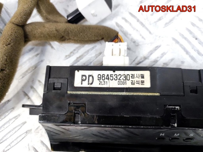 Часы Chevrolet Evanda 96453230