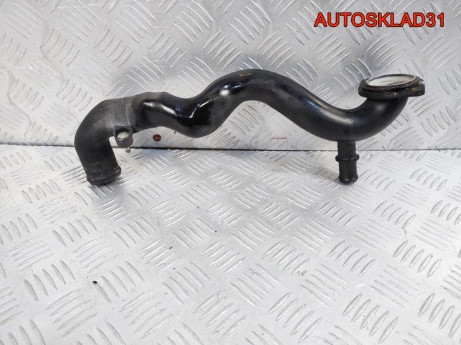 Трубка системы охлаждения VW Golf 4 APF 06A122481