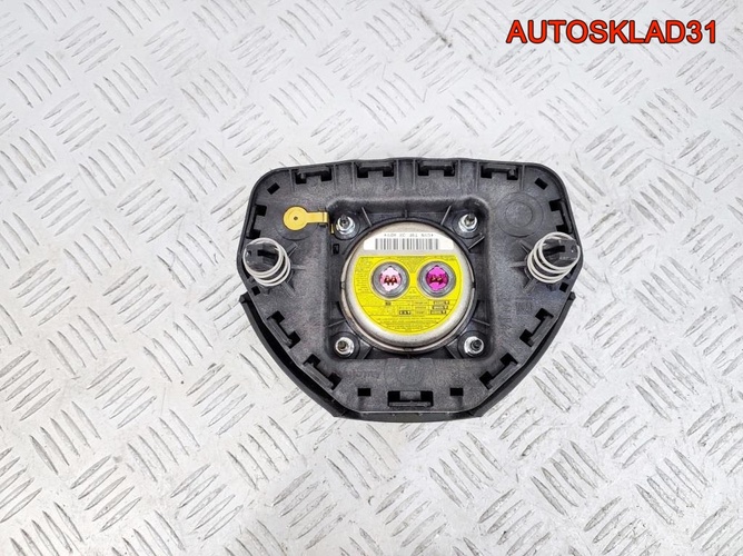 Подушка безопасности в руль Opel Zafira B 13111348