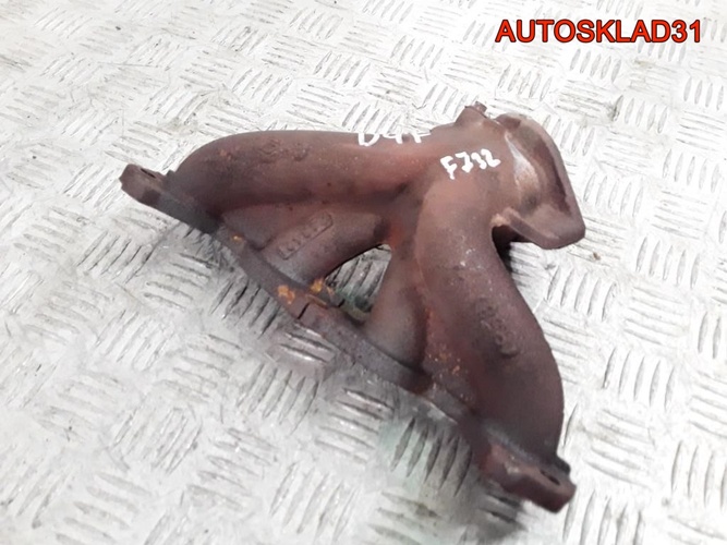 Коллектор выпускной Renault Logan 8200383745