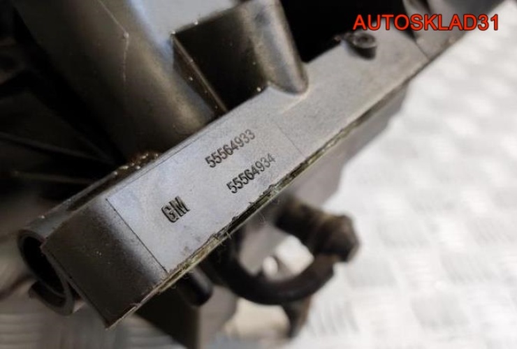 Коллектор впускной Opel Astra H Z16XER 55564933