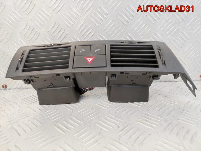 Дефлектор центр в сборе Opel Meriva A 93332971