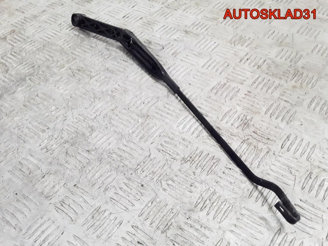 Поводок стеклоочистителя левый Audi 80 893955407E