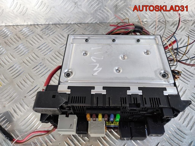 Блок предохранителей Mercedes Benz W211 2115453801