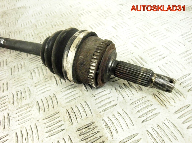Привод передний правый Hyundai Getz 495001C260