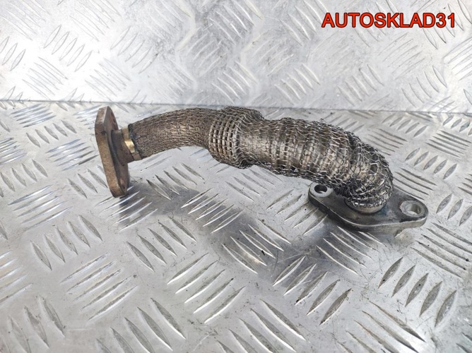 Трубка картерных газов VW Passat B5 AFN 028131521P