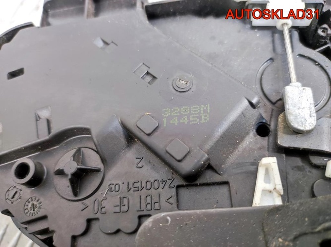 Замок двери передней правой Ford Focus 2 2400151