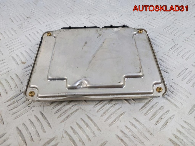 Блок эбу Volkswagen Passat B5 038906019EJ Дизель