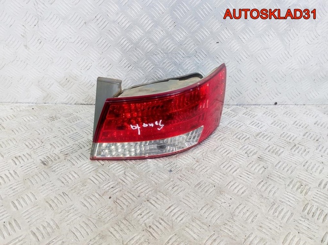 Фонарь задний правый Hyundai Sonata 5 NF 924023K0