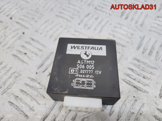 Блок управления фаркопа Skoda Octavia A4 M12506005