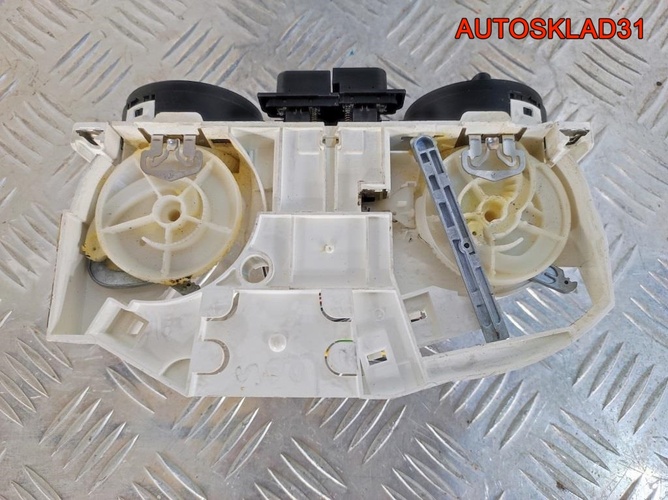 Блок управления отопителем Seat Leon 1M0820045C