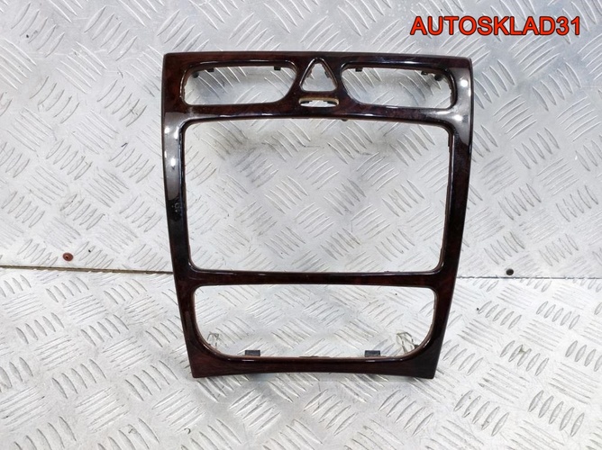 Накладка декоративная Mercedes W203 A2036804639