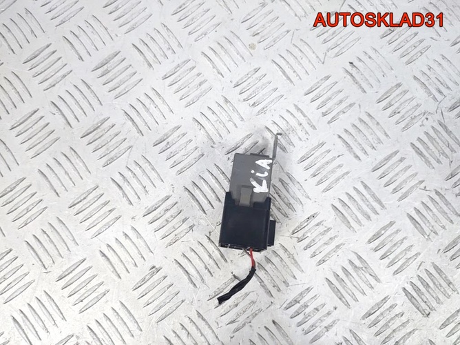 Реле обогрева сидений Kia Ceed 937101H000