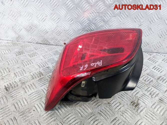 Фонарь задний правый VW Polo HB 6C0945096K Хетчбэк