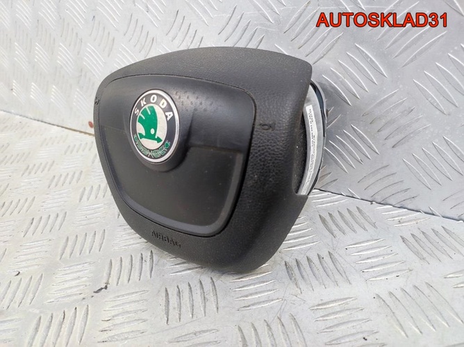 Подушка безопасности в руль Skoda Fabia 5J0880201H